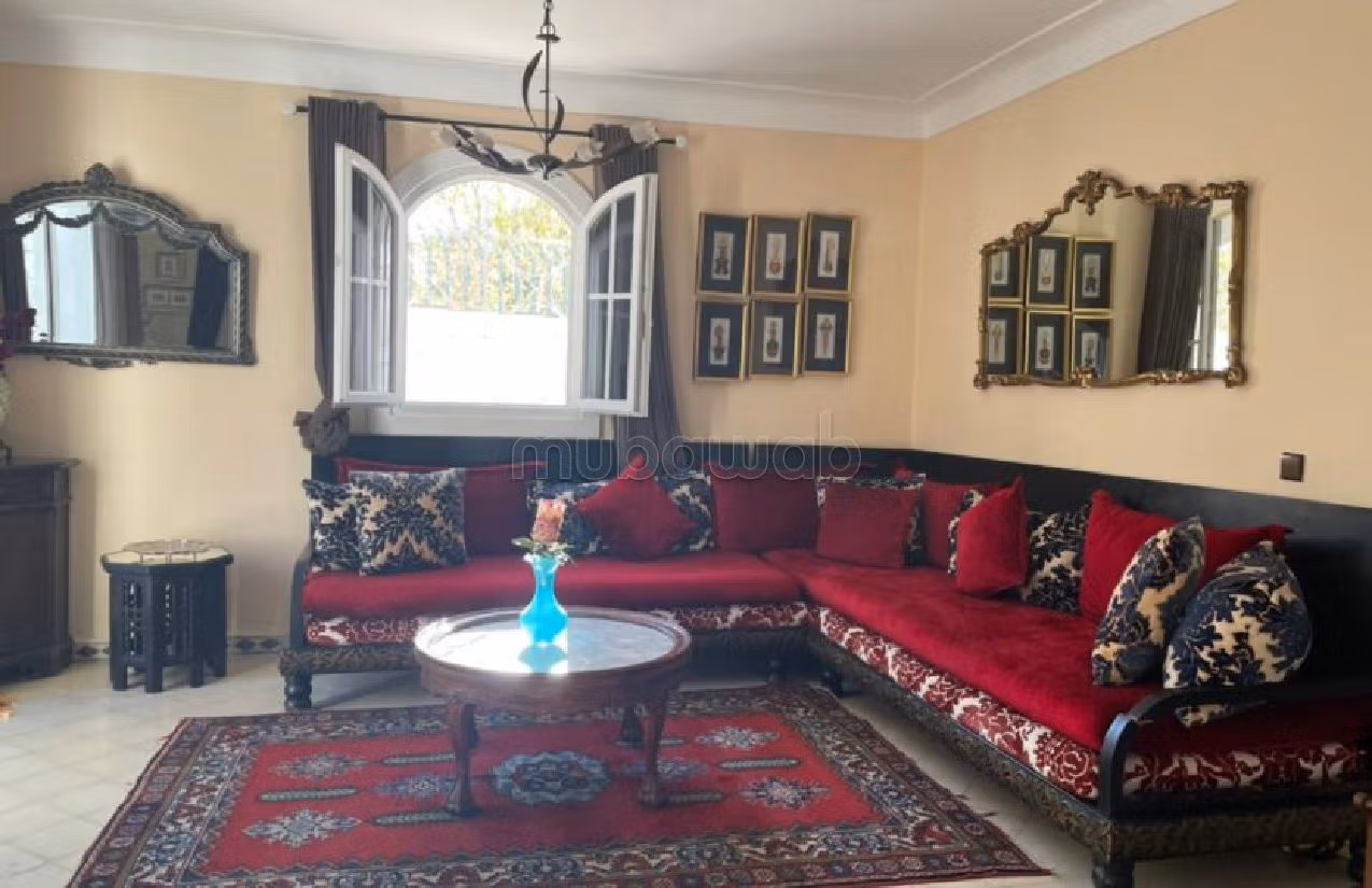 Villa a vendre a tanger avec piscine quartier residentiel surface 516m²