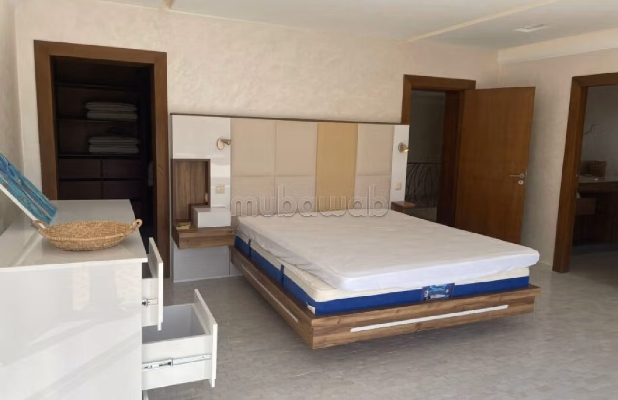 Villa a louer avec jardin situation la montagne surface 1000 m²