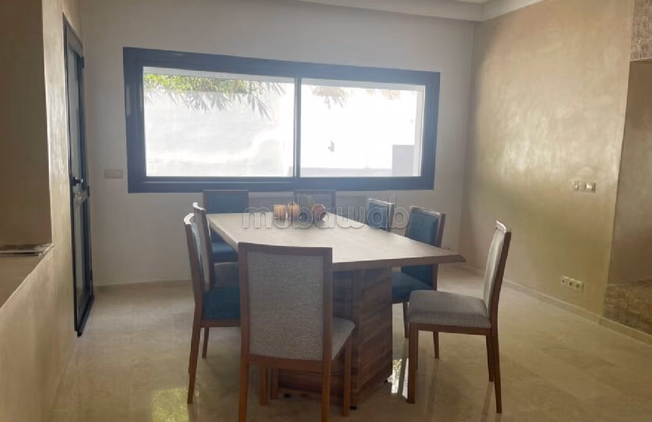 Villa a louer avec jardin situation la montagne surface 1000 m²