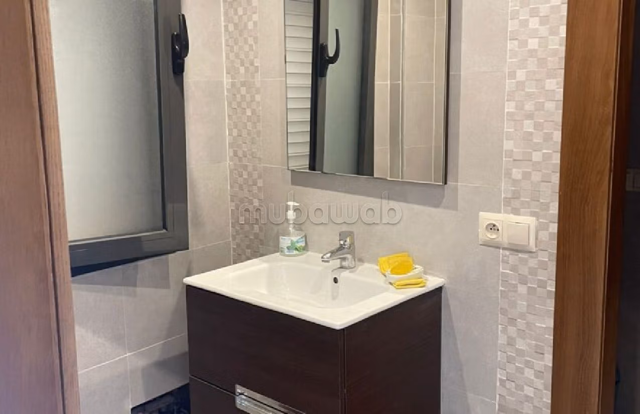 Villa a louer avec jardin situation la montagne surface 1000 m²