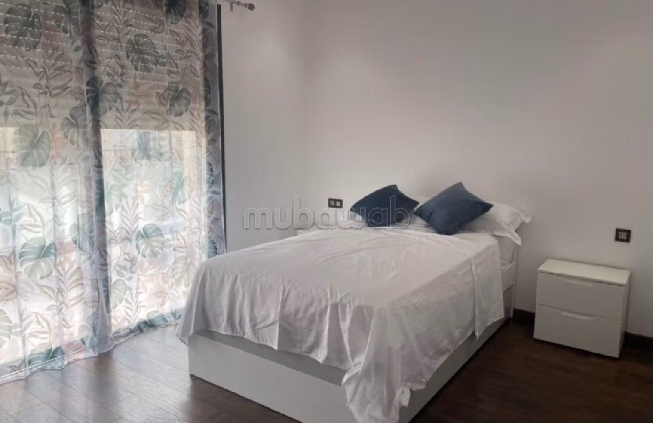 Find an apartment for rent in Centre. Total area 160 m². Cellar