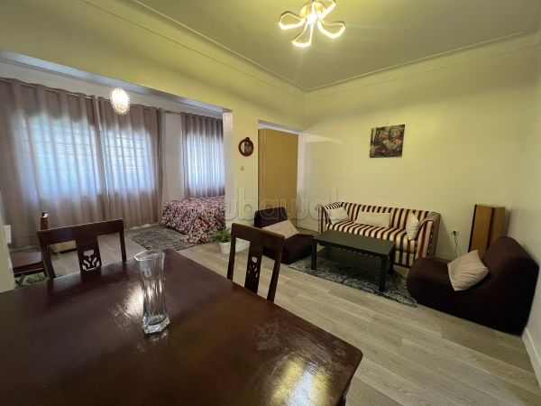 Appartementen te huur in Racine. 4 Ruimtes. Gemeubileerd