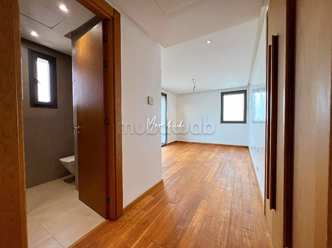 Casablanca marina penthouse a louer