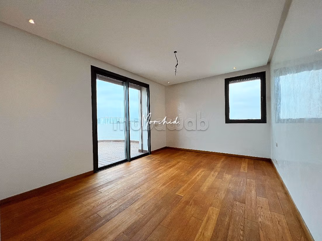 Casablanca marina penthouse a louer