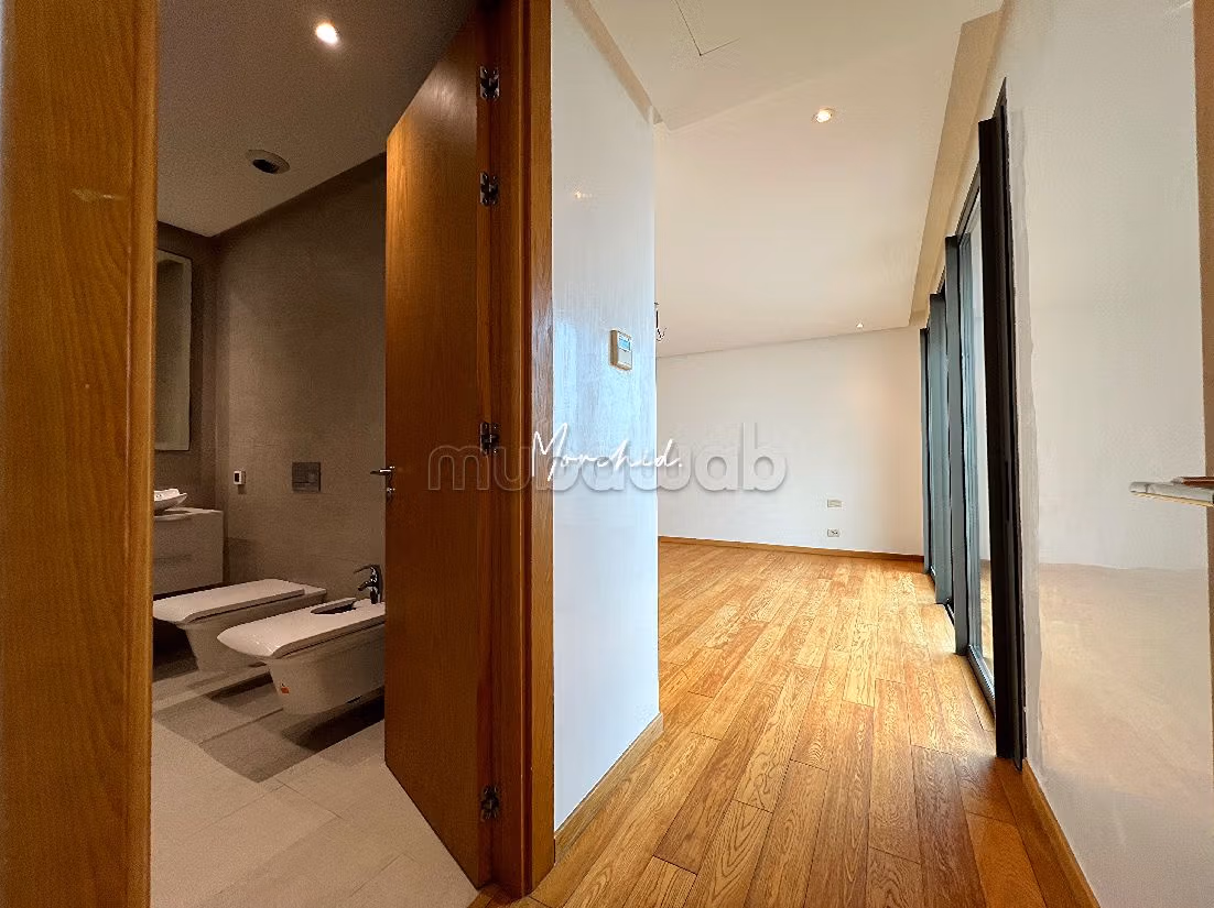 Casablanca marina penthouse a louer
