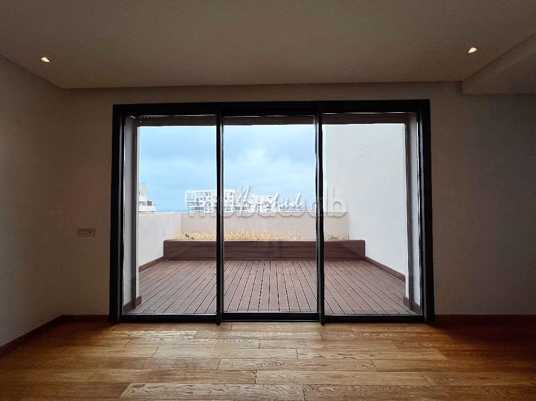 Casablanca marina penthouse a louer