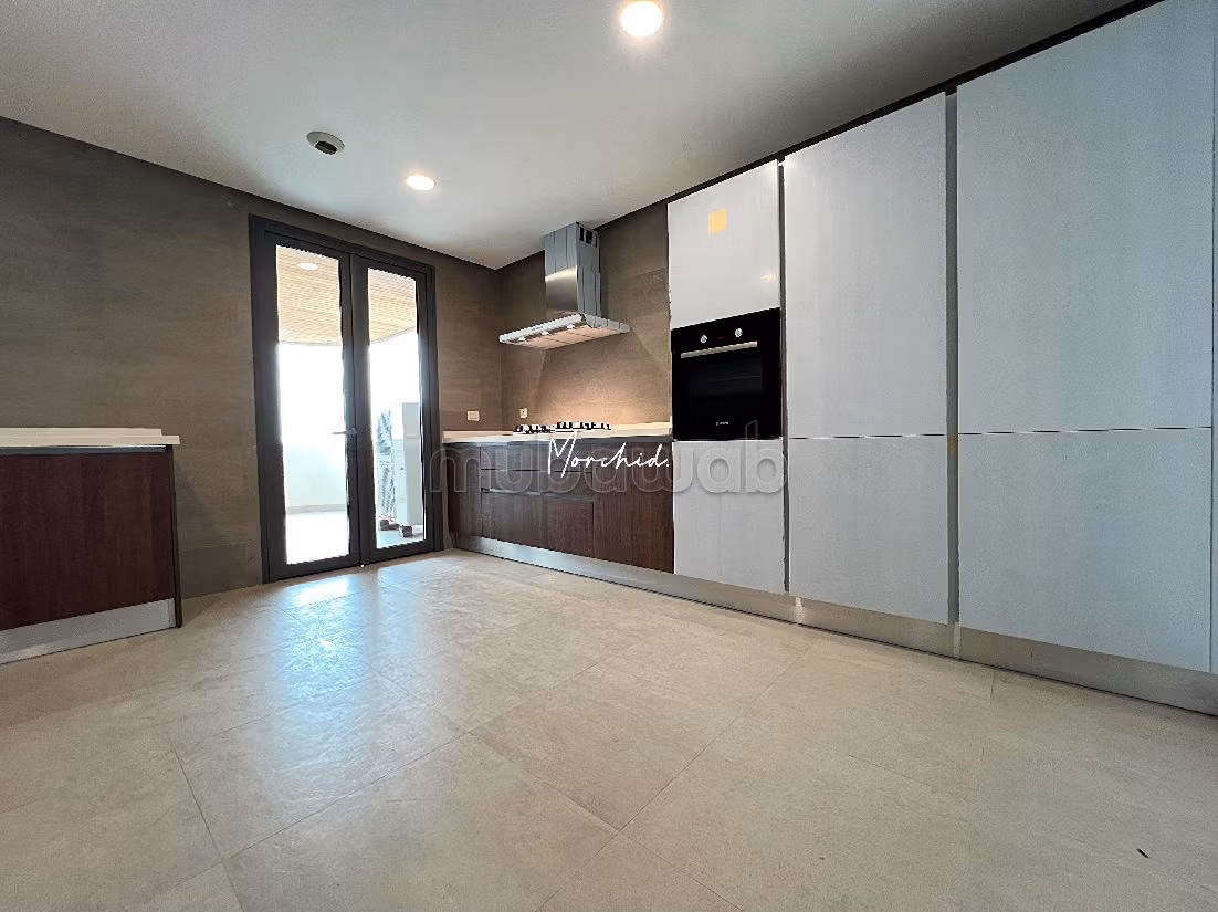 Casablanca marina penthouse a louer