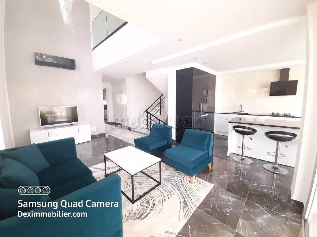 Luxury villas & houses for rent in Hammamet Sud. 6 large rooms. Cellar, Large terrace. 