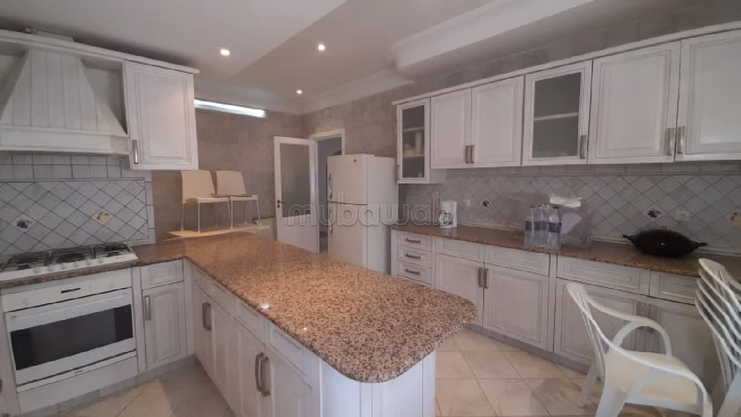 Luxury villas & houses for rent in Yasmine Hammamet. Large area 500 m². Double glazing, Robust door