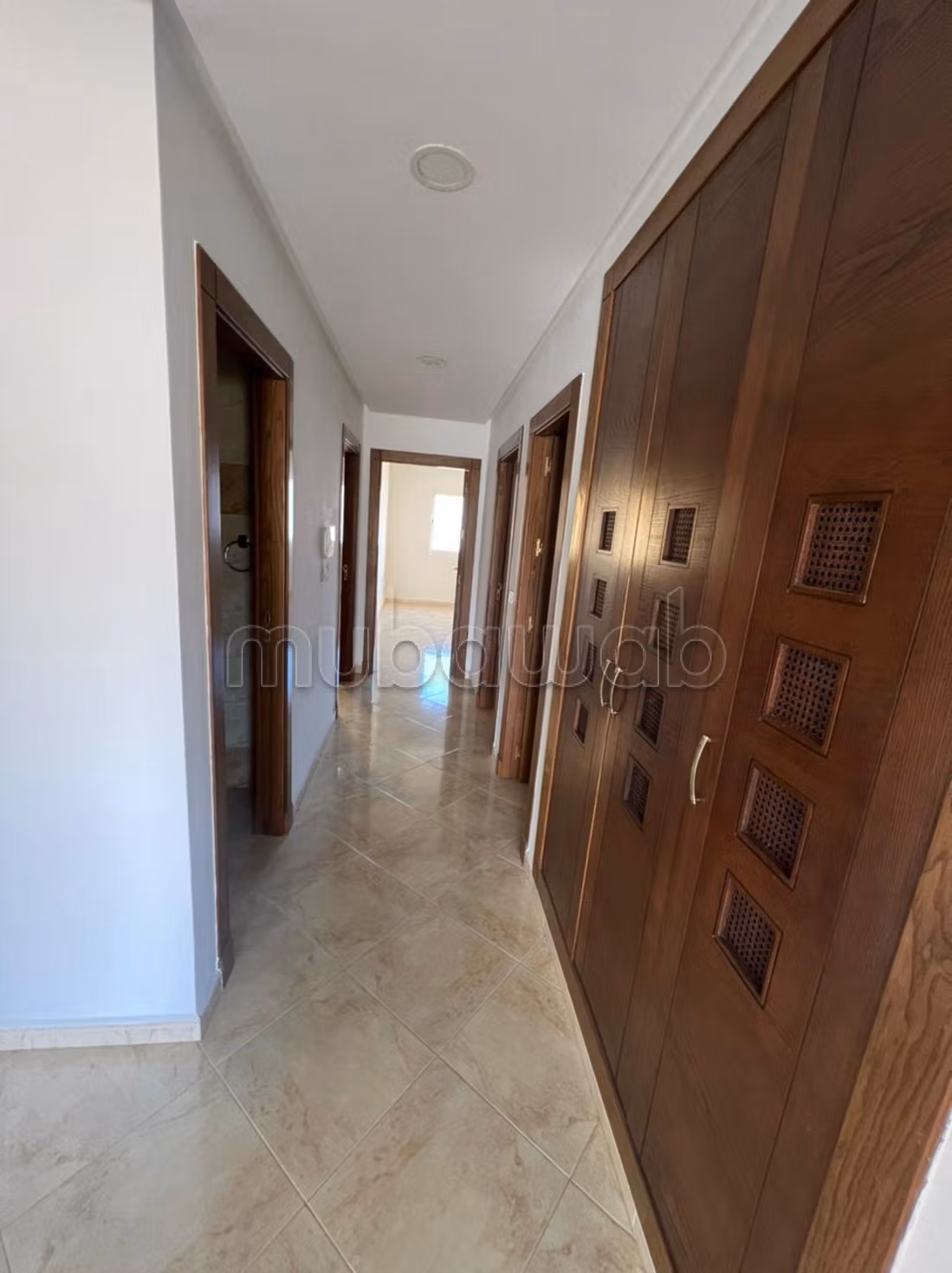 Appartement vide à louer long terme