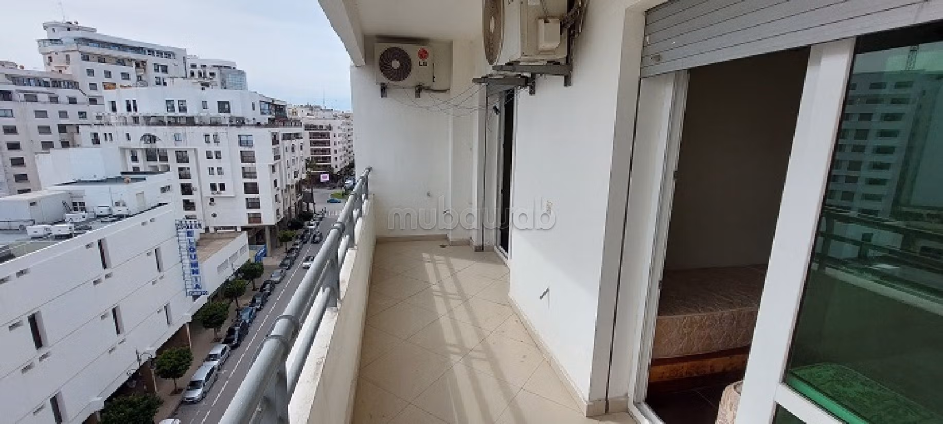 Appartement sur la corniche au prix cassé