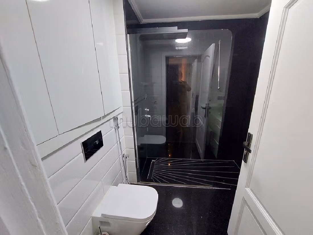 Appartement sur la corniche au prix cassé