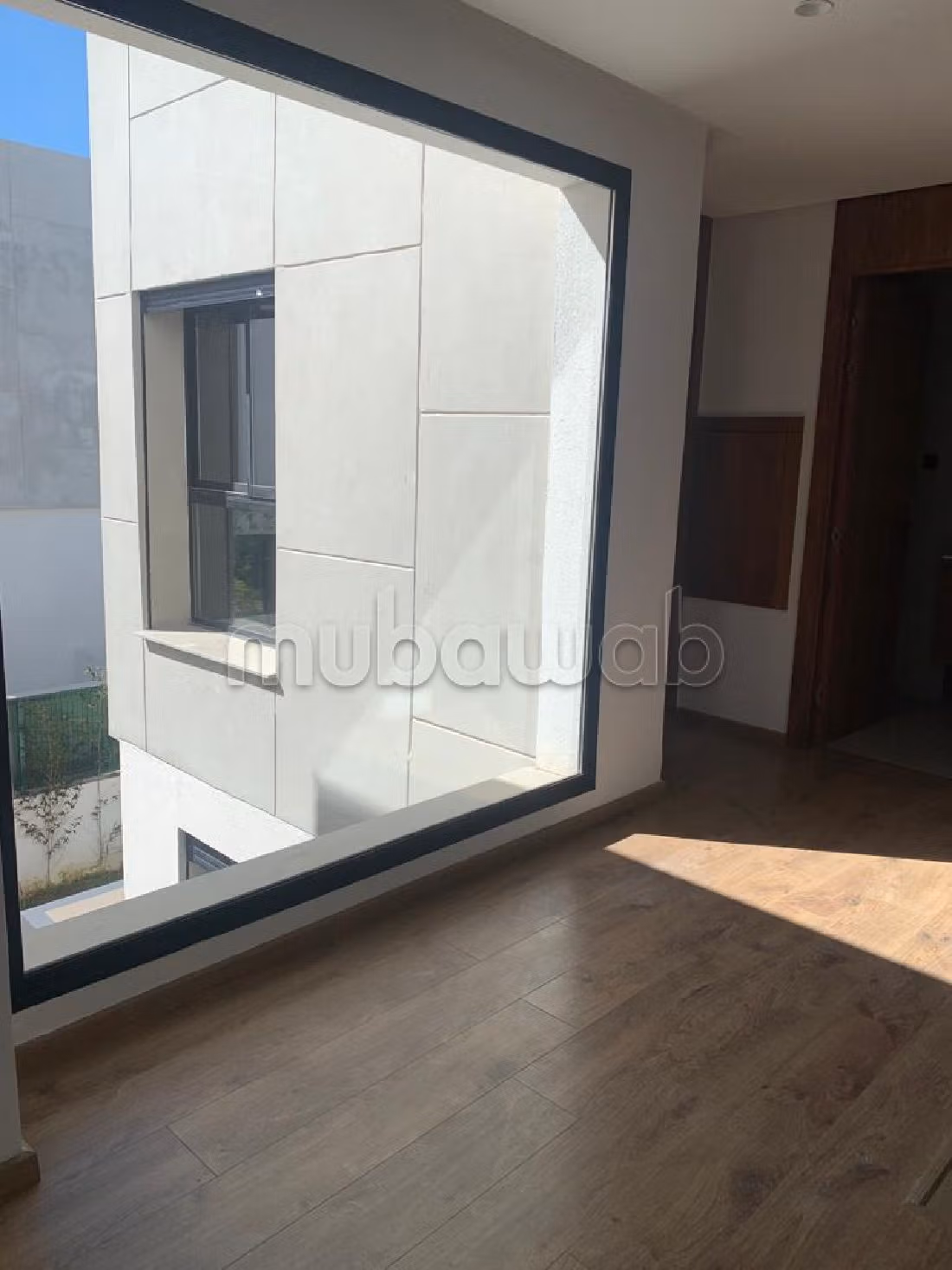 Eccezionale casa di lusso in affitto. Superficie totale 350 m². Piscina e servizio di concierge. 