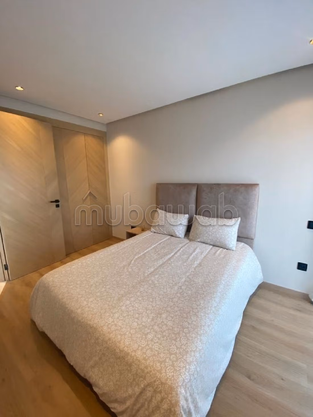 شقة للكراء بالوازيس. المساحة الكلية 60 م². مفروشة. 