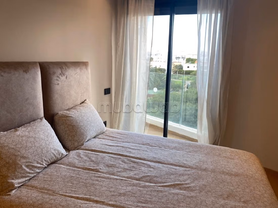 شقة للكراء بالوازيس. المساحة الكلية 60 م². مفروشة. 