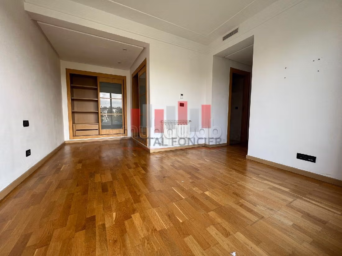 Magnifique appartement / front golf / 3 chambres/bouskoura