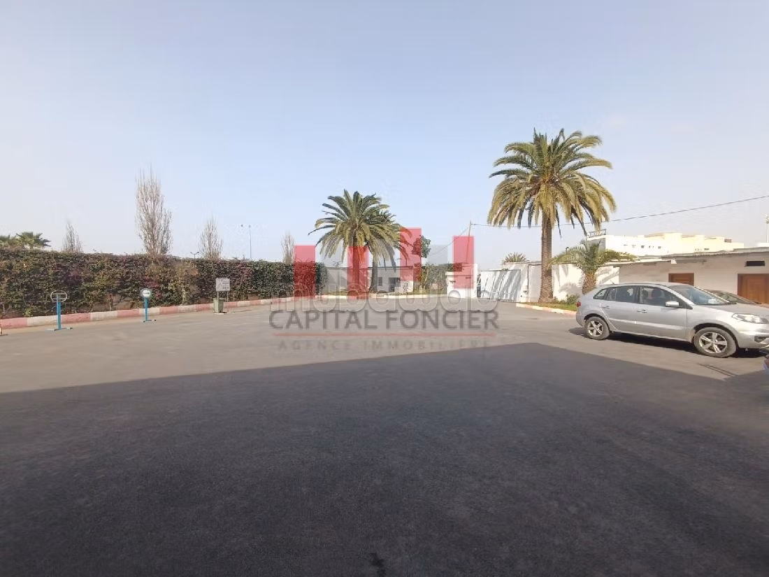 Parc logistique à la location de 2200m2 de surface Ain sbaa / Bernoussi