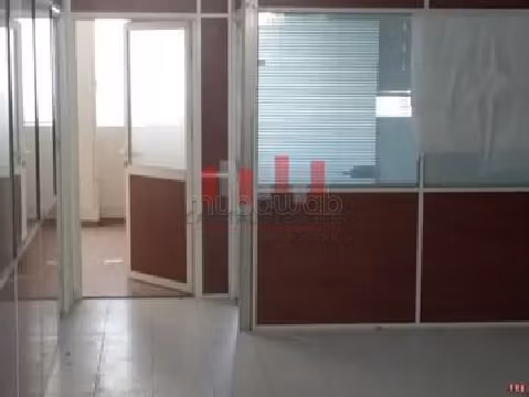 PLATEAU DE BUREAU 140 m2 a Ain Sebaa coté TRIBUNAL a la vente excellent rapport qualité/prix