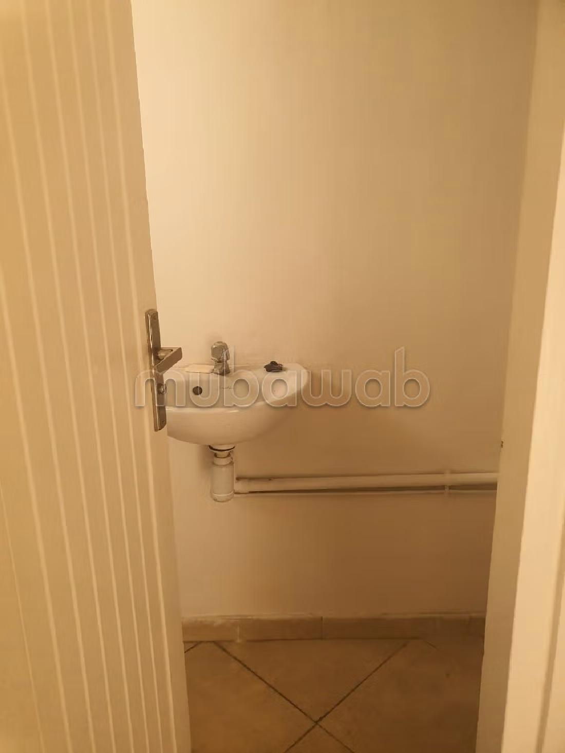 Bellissimo appartamento in affitto a Racine. 4 camere. Con ascensore e terrazzo. 