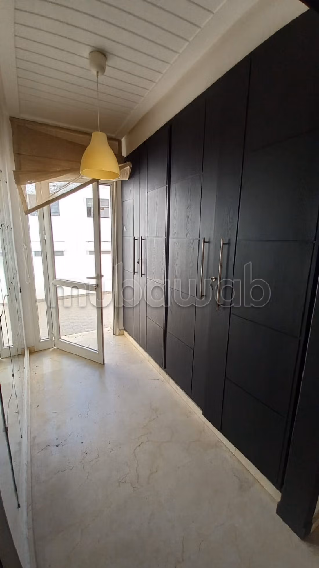 Appartamento in affitto a Racine. Superficie di 130 m². Garage e ascensore.