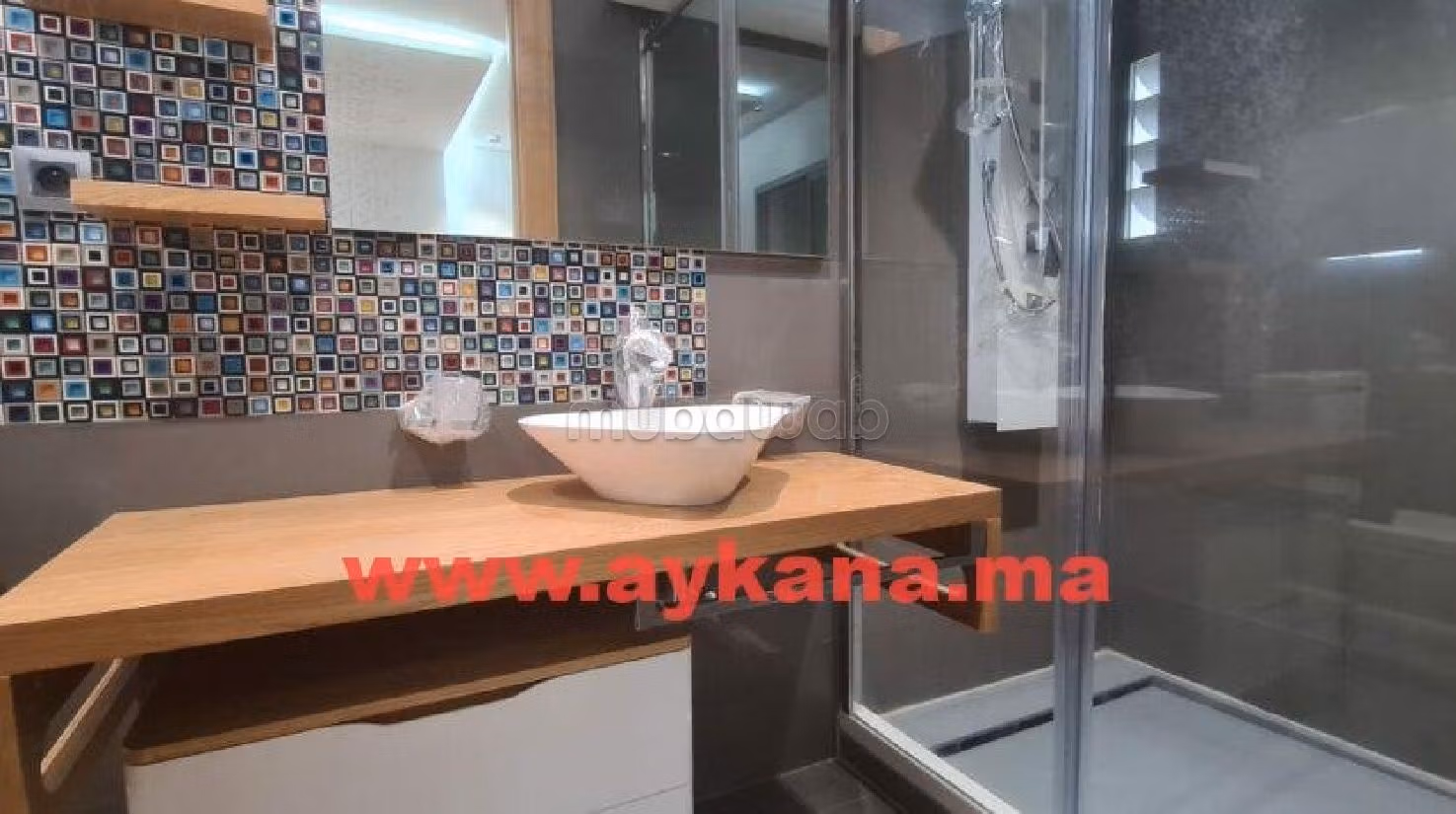 شقة رائعة للإيجار بالرياض. المساحة 570 م². الراحة مع مكيف الهواء و مدفأة