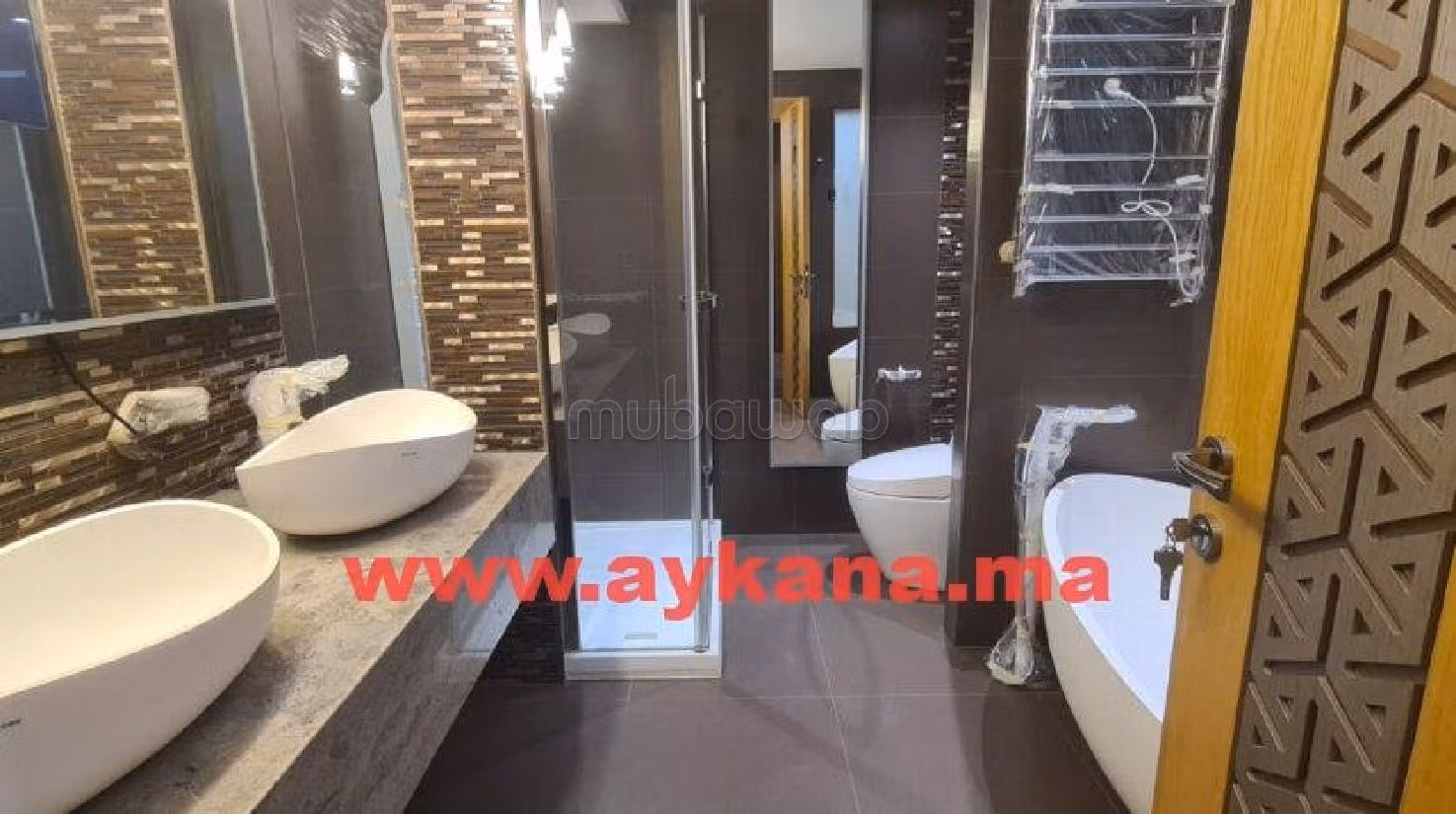 شقة رائعة للإيجار بالرياض. المساحة 570 م². الراحة مع مكيف الهواء و مدفأة