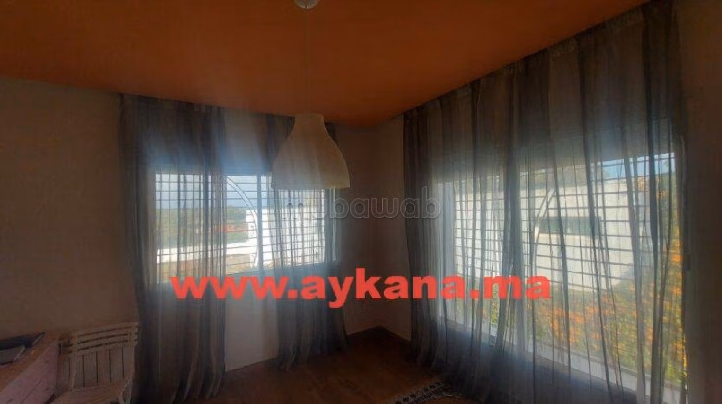 Villa de alto standing en venta en Harhoura. 8 habitaciones grandes. Jardín. 