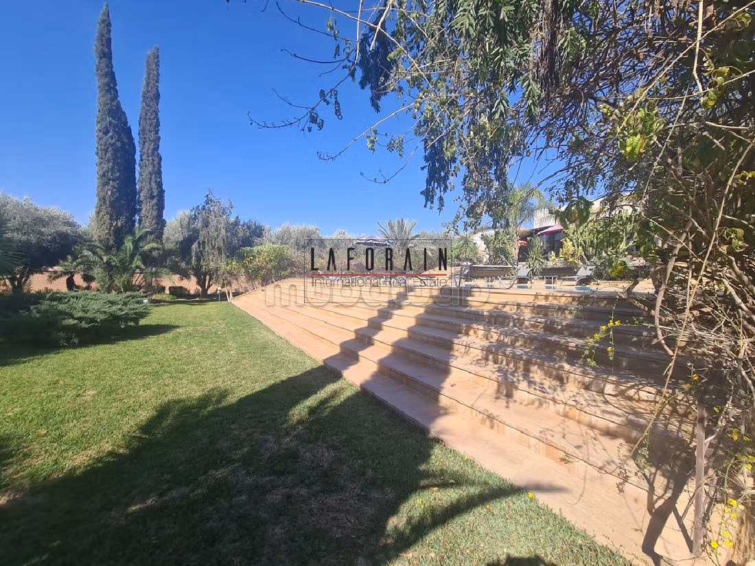 Superbe villa moderne avna