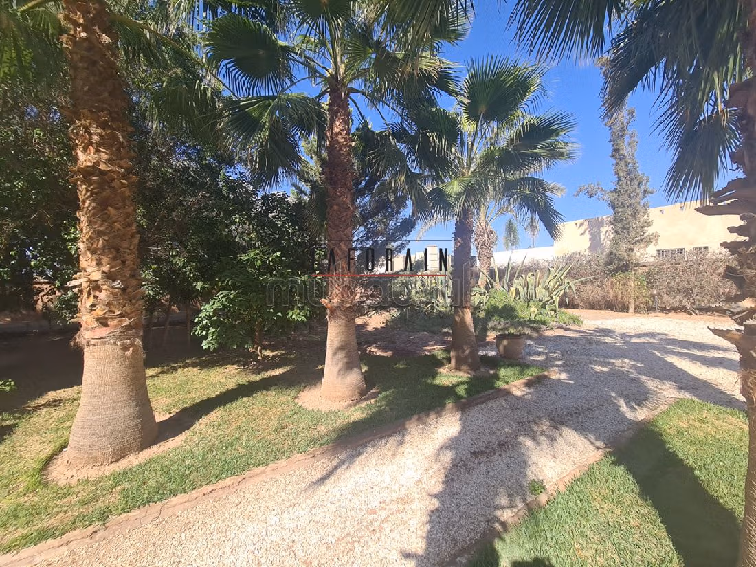 Superbe villa moderne avna