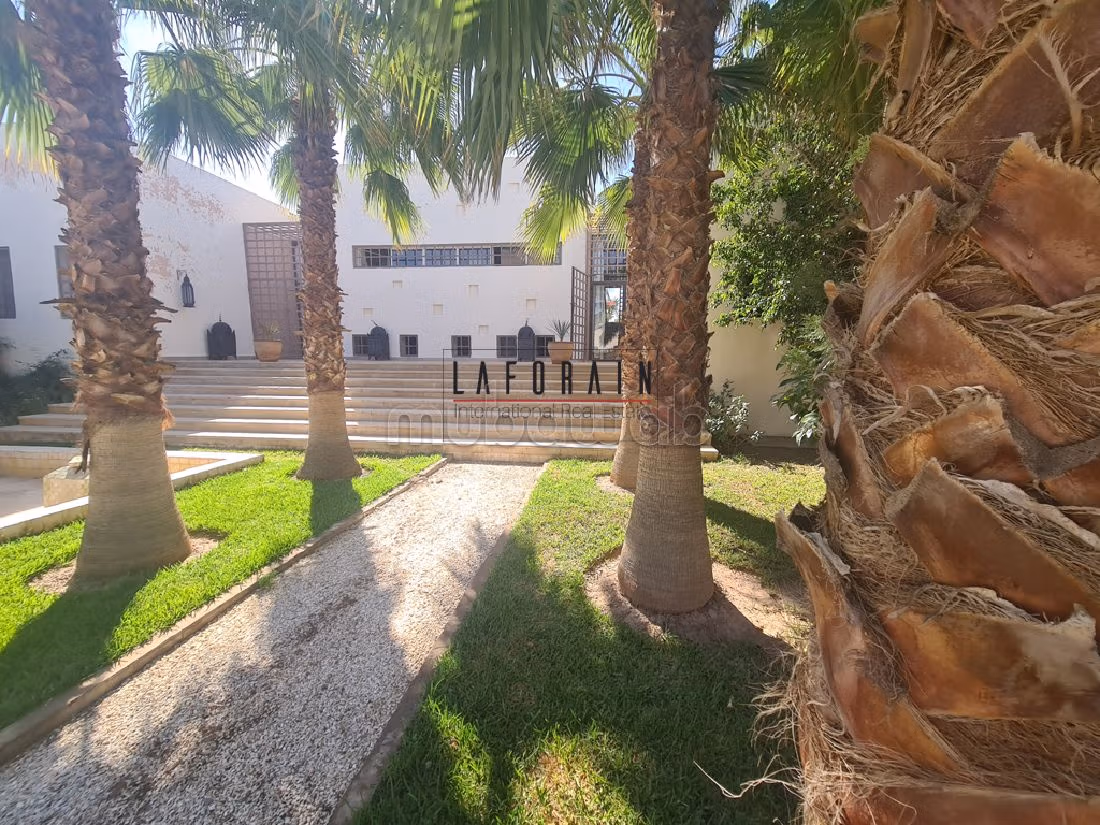 Superbe villa moderne avna