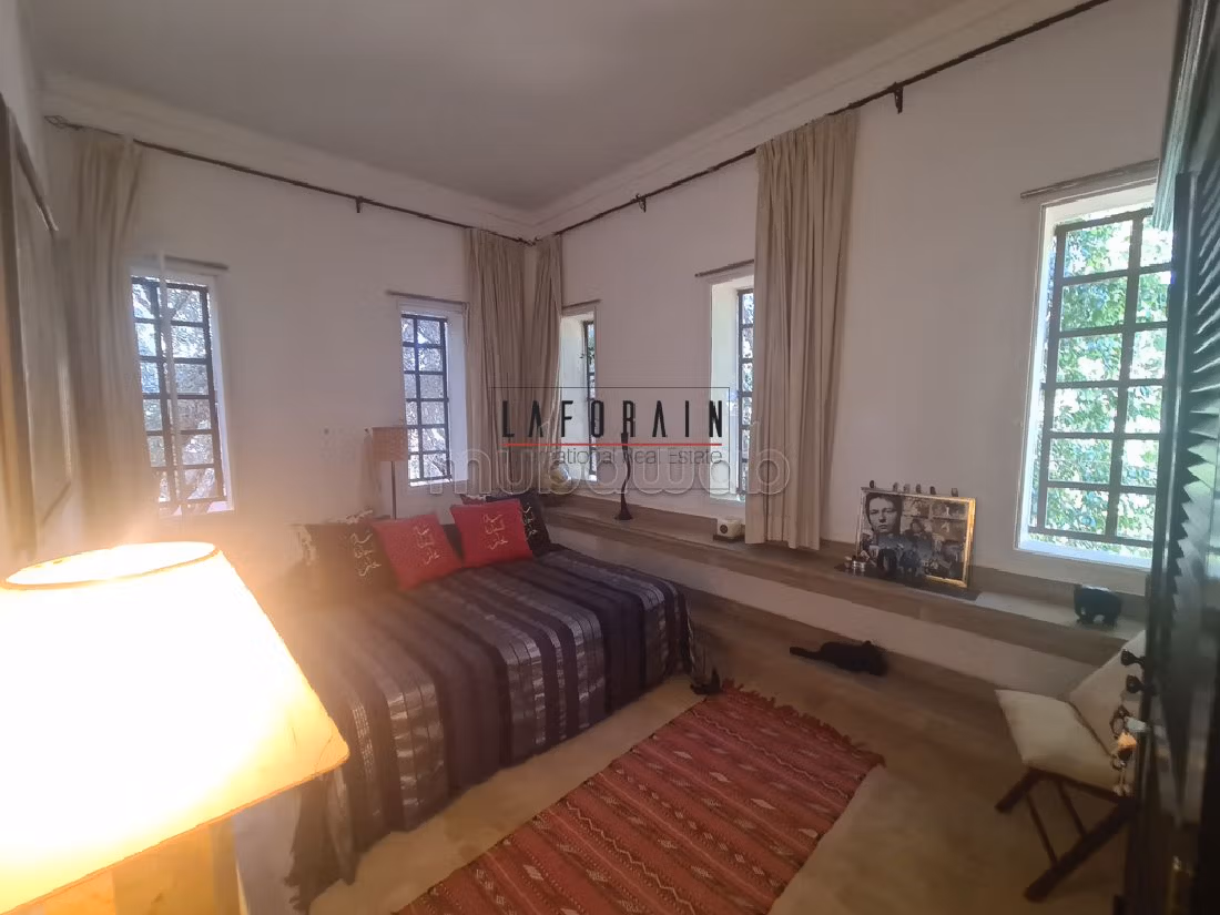 Superbe villa moderne avna