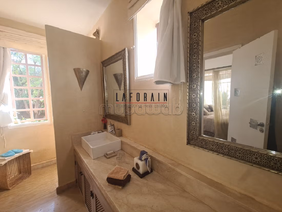 Superbe villa moderne avna