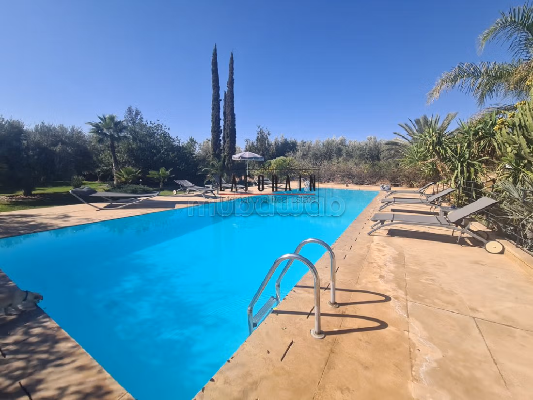 Superbe villa moderne avna