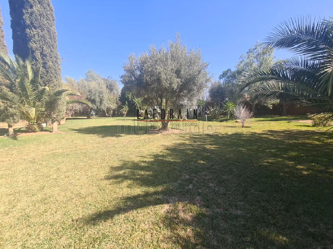 Superbe villa moderne avna