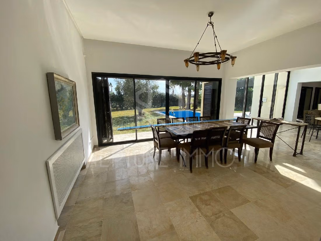 A Louer Villa Meublé avec piscine