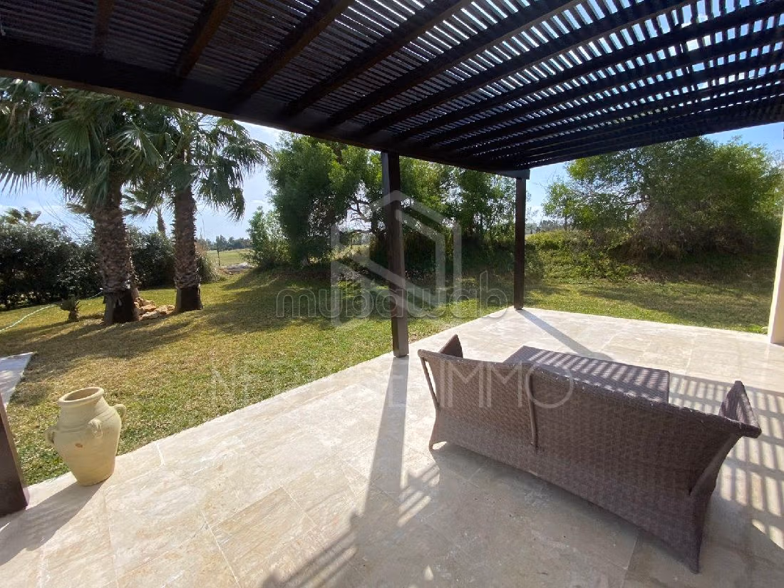 A Louer Villa Meublé avec piscine
