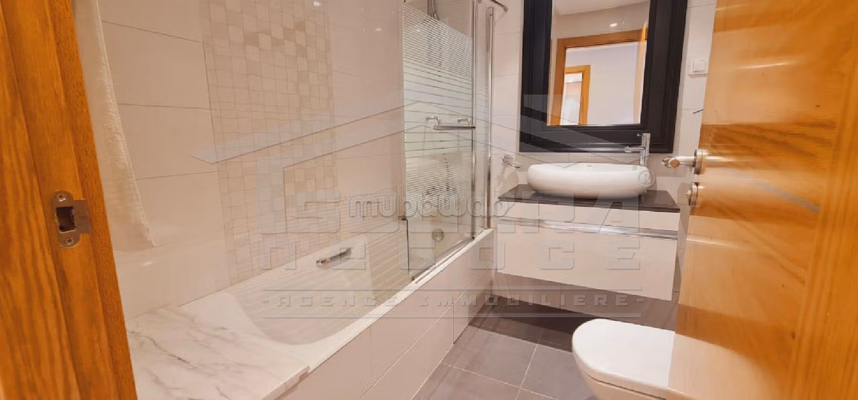 A vendre un appartement meublé aux berges du lac 2