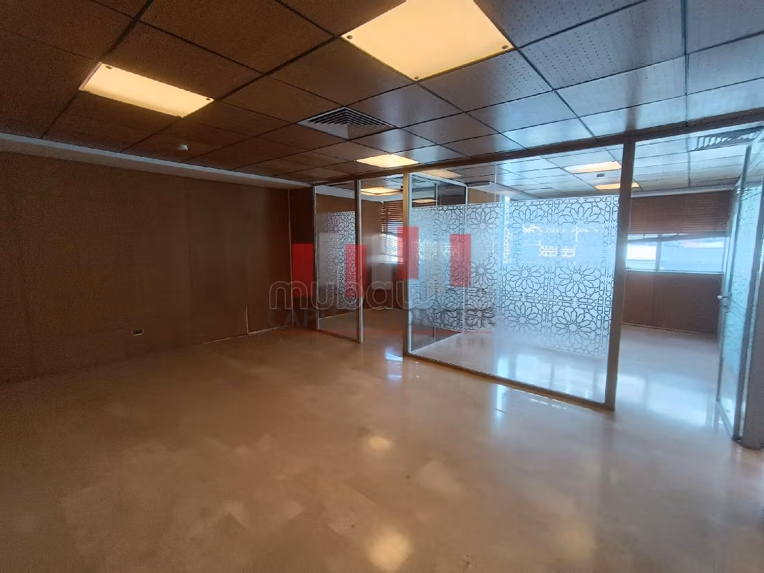 Plateau bureau premium de 90m2 à la location bir anzarane