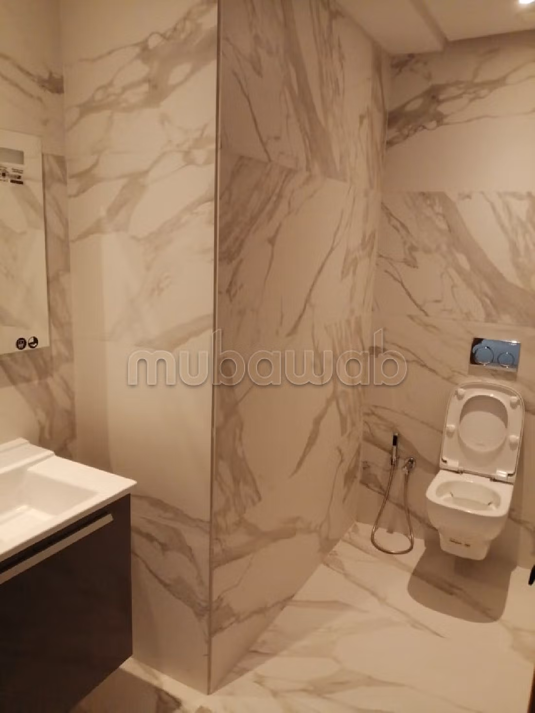 À louer appartement de haut standing 2 Ch au CFC