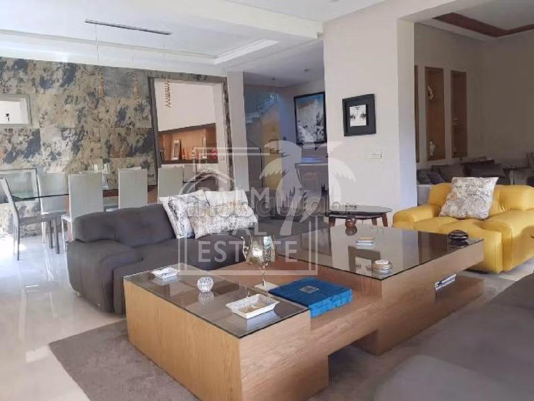 Top affaire magnifique villa a vendre a casablanca ouasis