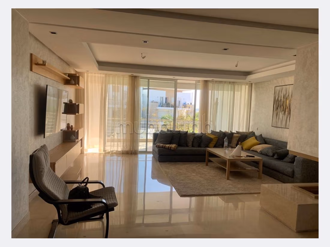 Flat for rent. 2 beautiful rooms. Dressing room. 