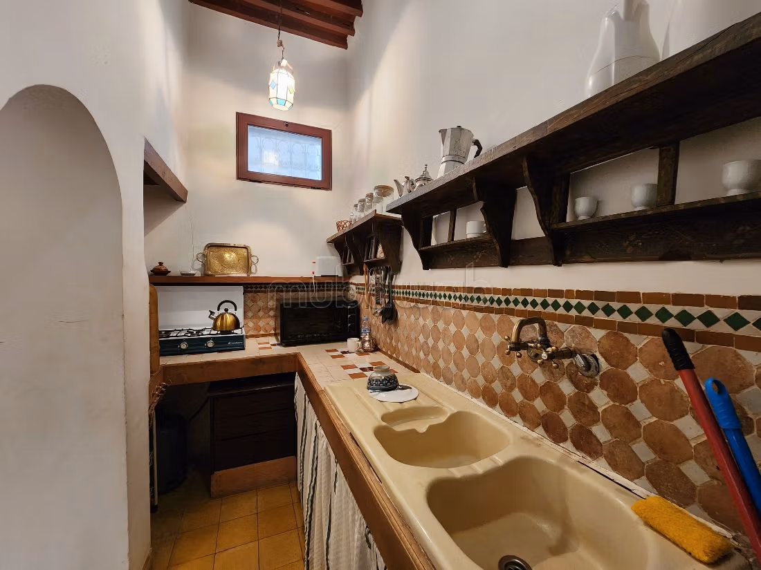 Riad for sale in Rahbet Zbib. 2 rooms. Cellar. 