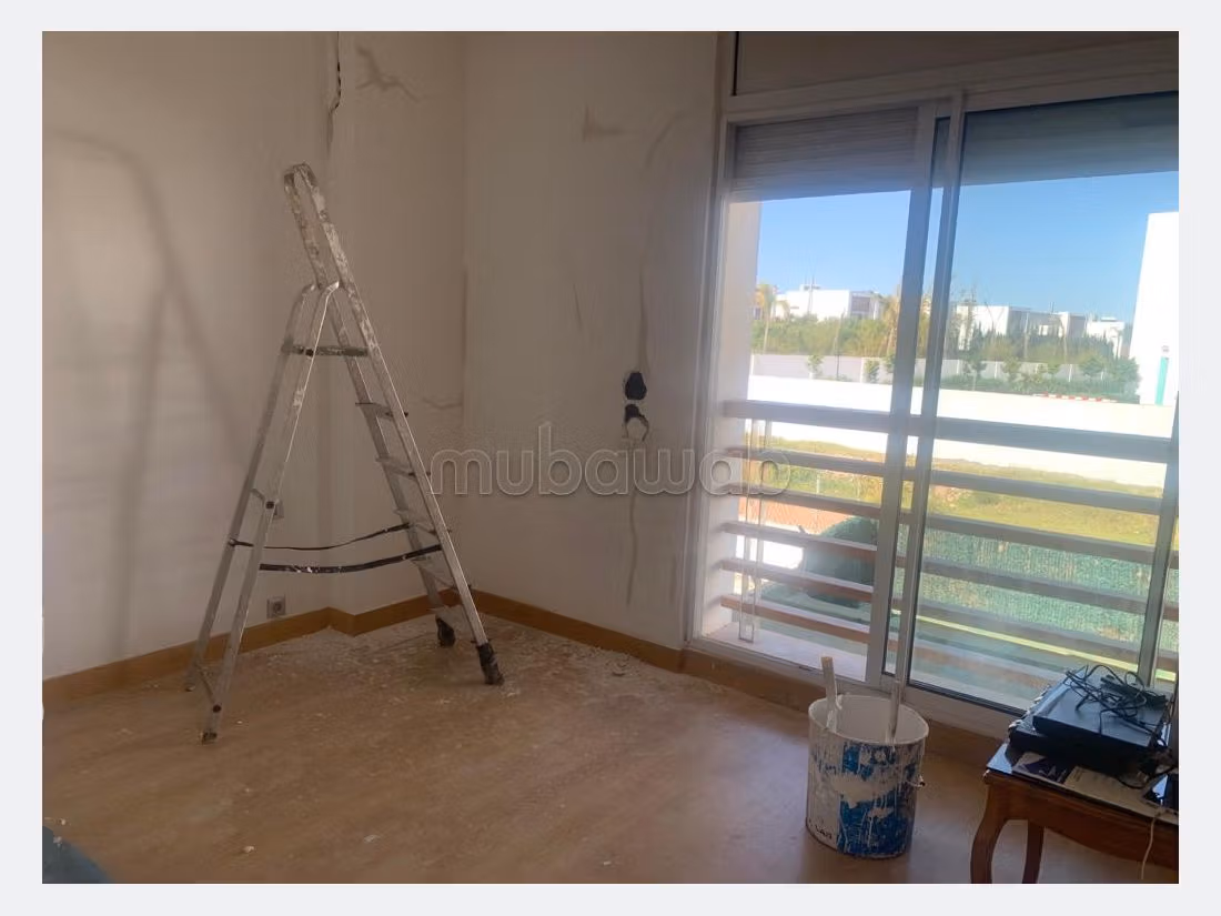 Villa di lusso in vendita. 10 locali spaziosi. Porta blindata e riscaldamento. 