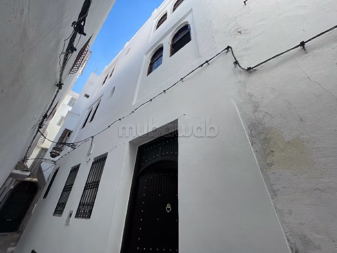 Suntuoso riad en venta en Médina. 7 bonitas habitaciones. Hermosa terraza. 