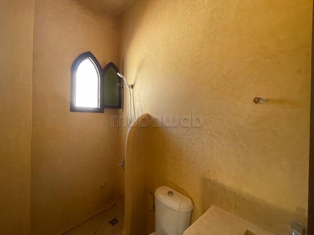 Suntuoso riad en venta en Médina. 7 bonitas habitaciones. Hermosa terraza. 