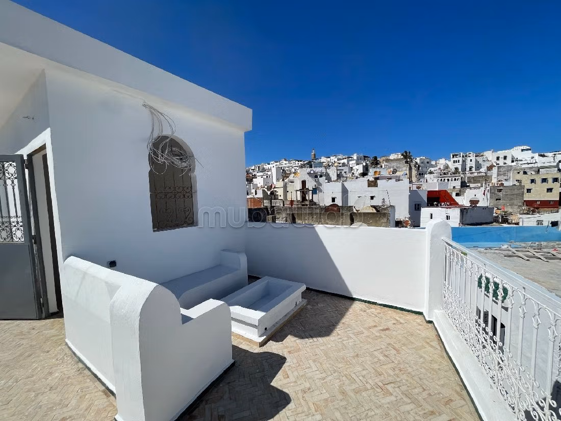 Suntuoso riad en venta en Médina. 7 bonitas habitaciones. Hermosa terraza. 