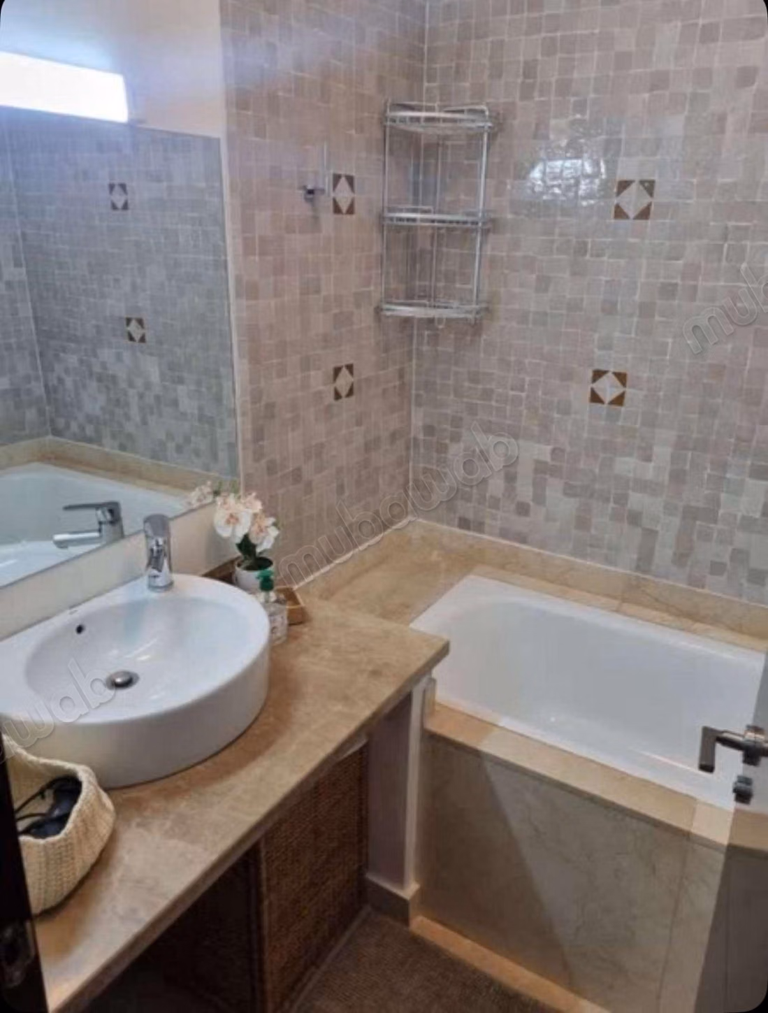 Small furnished villa front golf with pool