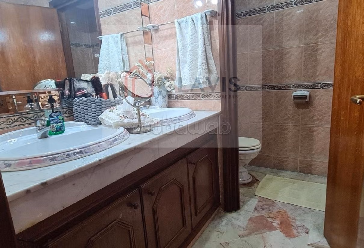 Appartement Vendre Quartier des Hpitaux Grand appartement en hauteur