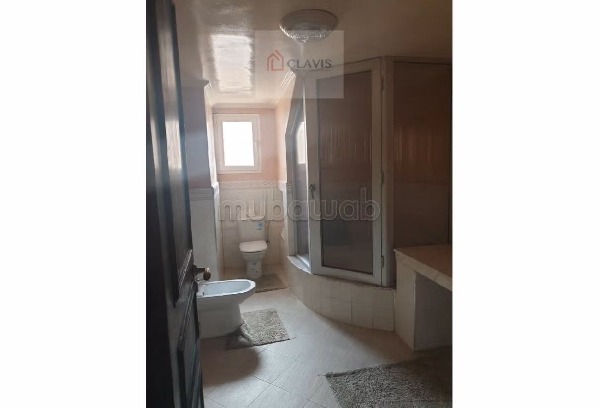 Casa di lusso in vendita a Oasis sud. 10 locali spaziosi. Giardino, terrazzo