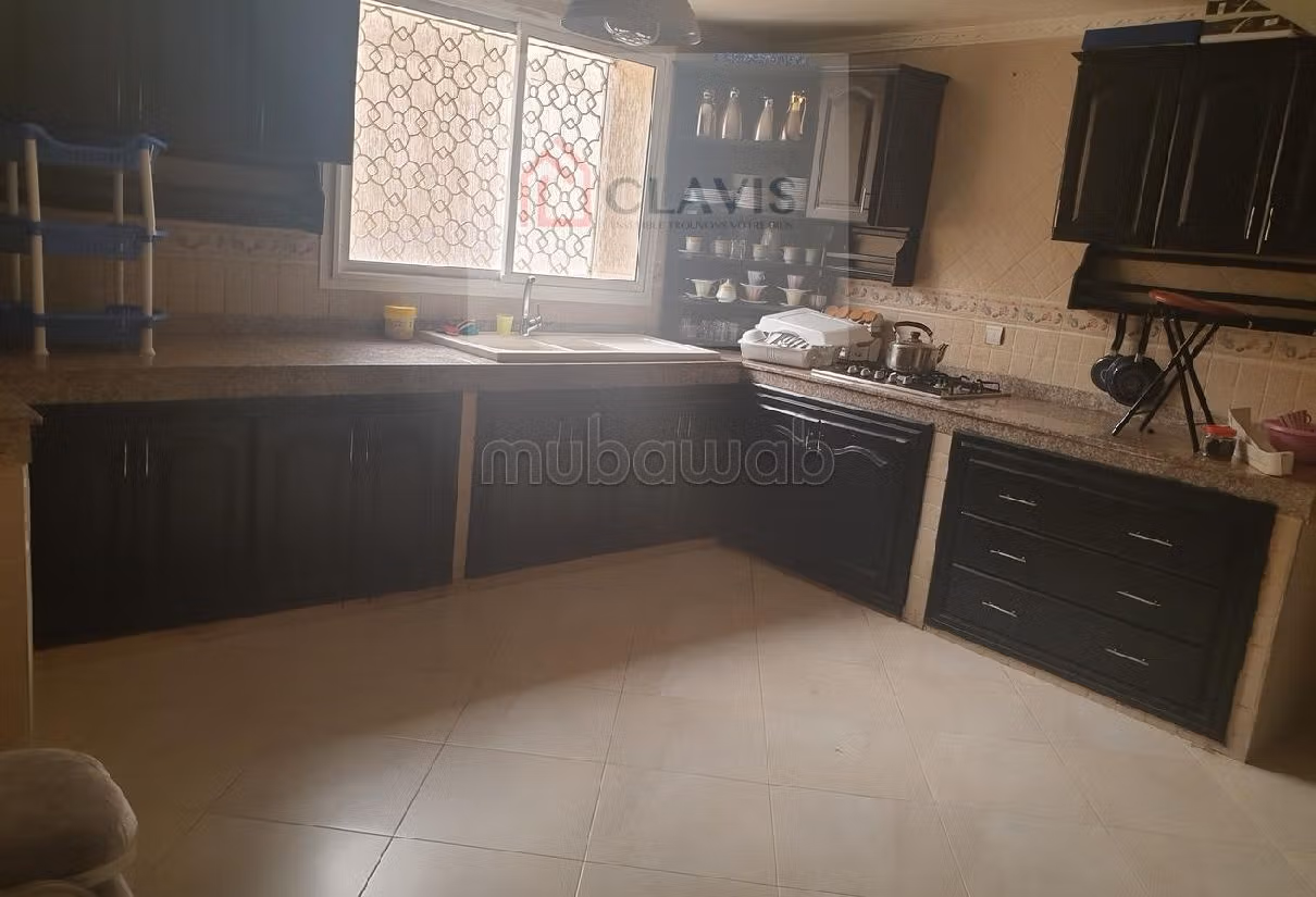 Casa di lusso in vendita a Oasis sud. 10 locali spaziosi. Giardino, terrazzo